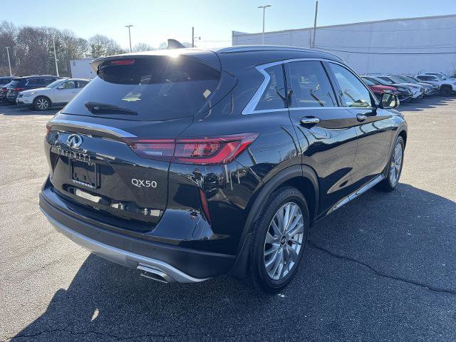 Certified 2023 INFINITI QX50 Luxe image 3