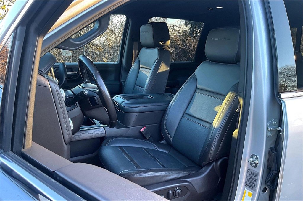 Certified 2020 GMC Sierra 3500 Denali w/ Denali Ultimate Package image 19