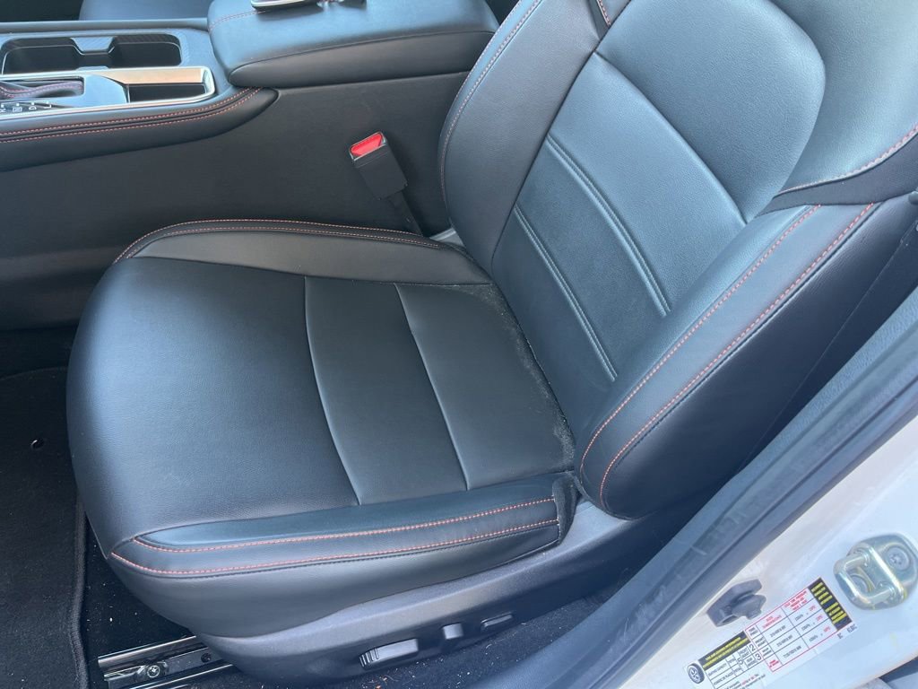 Used 2025 Nissan Sentra SR w/ SR Premium Package image 7