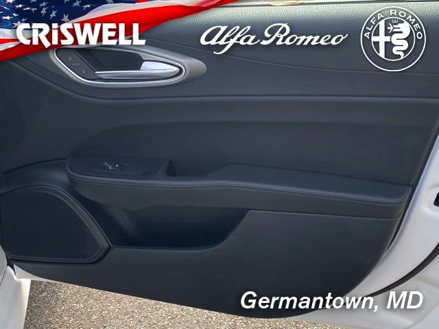 New 2025 Alfa Romeo Giulia AWD image 35