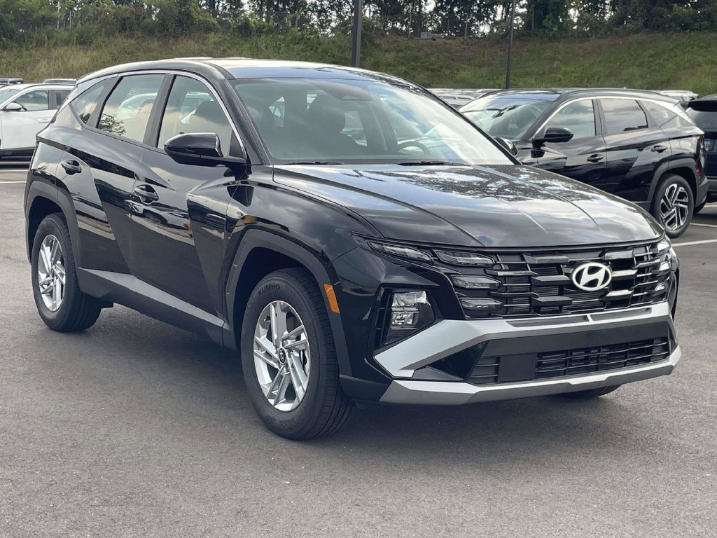 New 2026 Hyundai Tucson SE