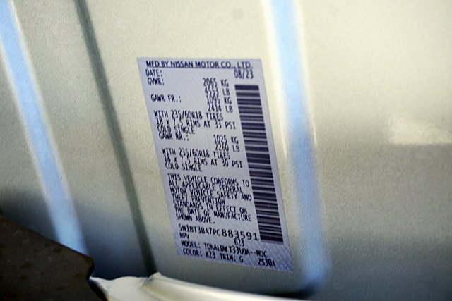 Used 2023 Nissan Rogue SV FWD image 13