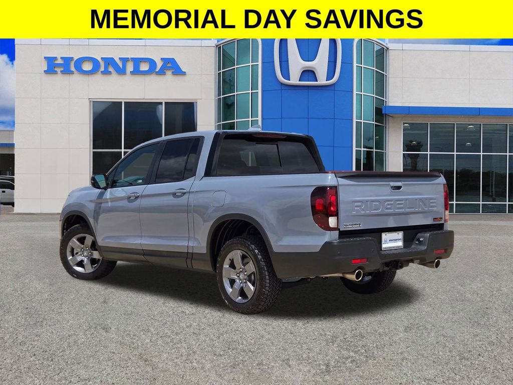 Used 2025 Honda Ridgeline TrailSport image 5