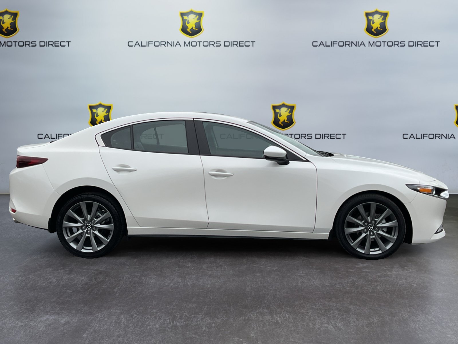 Used 2023 MAZDA MAZDA3 s FWD image 4