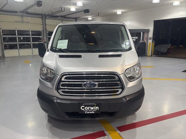 Used 2018 Ford Transit 150 XLT image 3