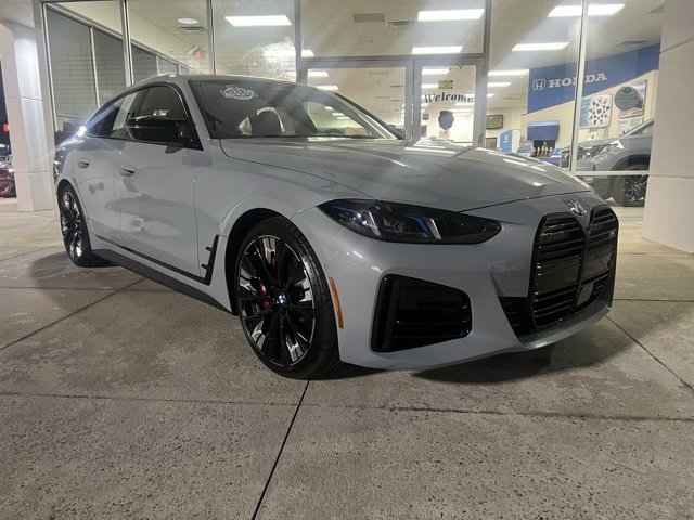 Used 2025 BMW 440i xDrive M440i xDrive image 2