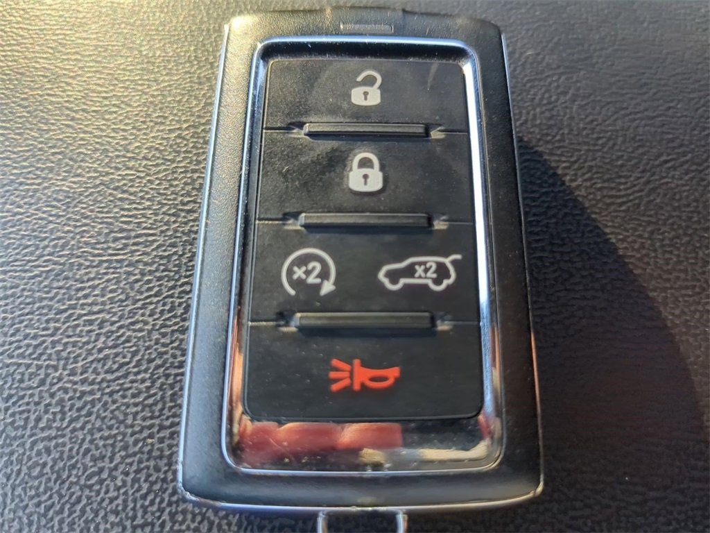 Used 2023 Jeep Grand Cherokee Altitude image 29