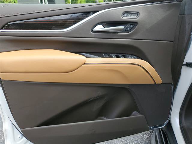 Certified 2023 Cadillac Escalade Premium Luxury AWD/4WD image 53