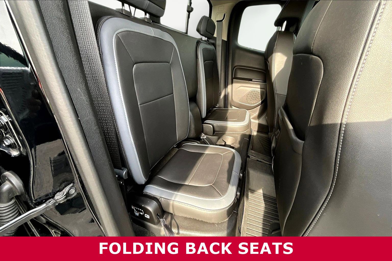 Used 2016 Chevrolet Colorado Z71 w/ Z71 Midnight Edition image 27