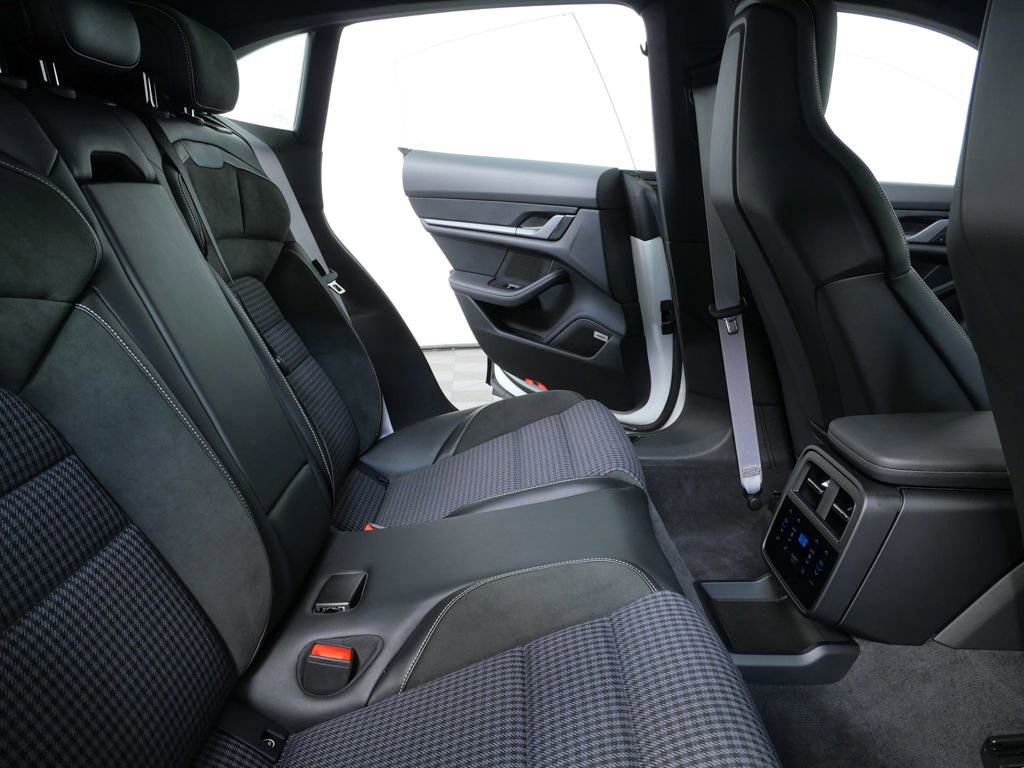 Certified 2025 Porsche Taycan 4S image 19