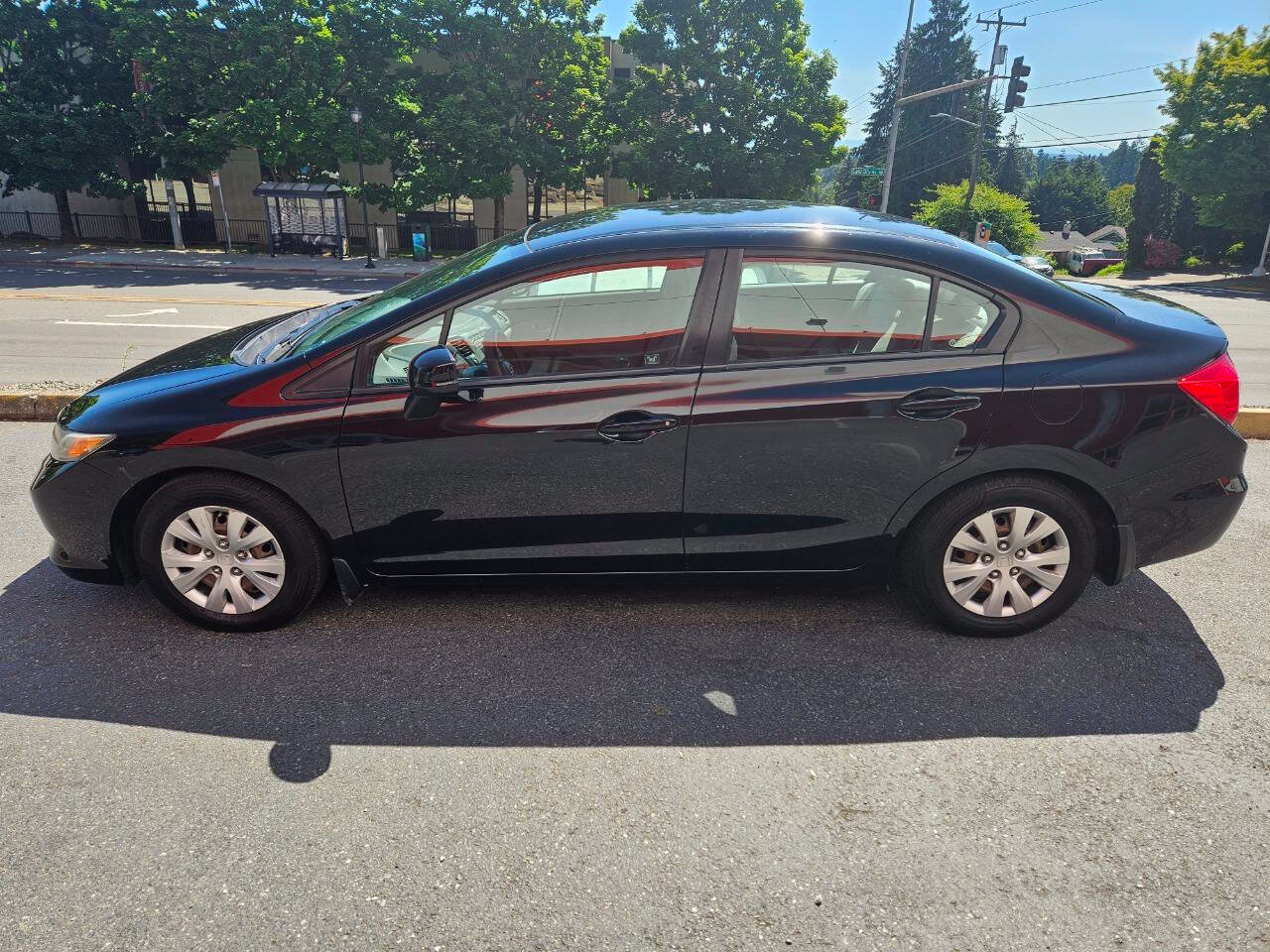Used 2012 Honda Civic LX image 2