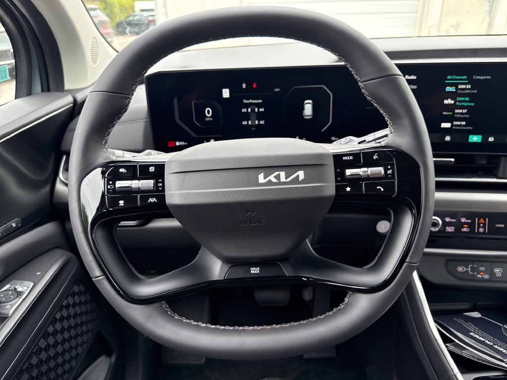 New 2027 Kia Carnival SX FWD image 18