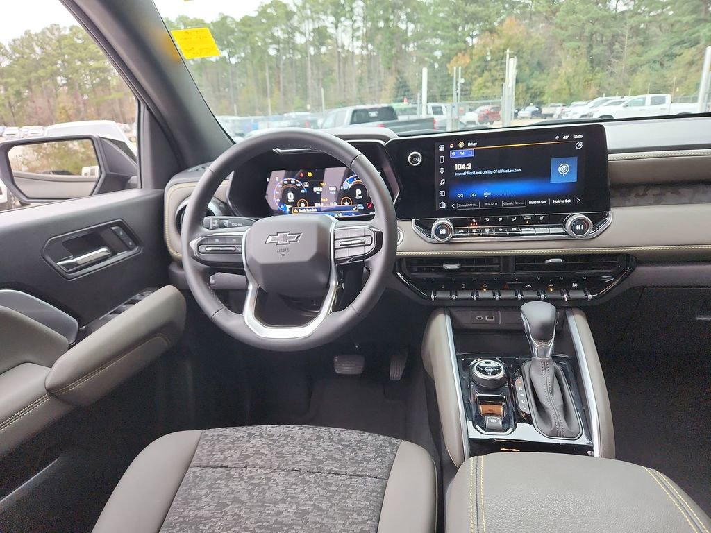 Used 2024 Chevrolet Colorado ZR2 w/ Technology Package image 13