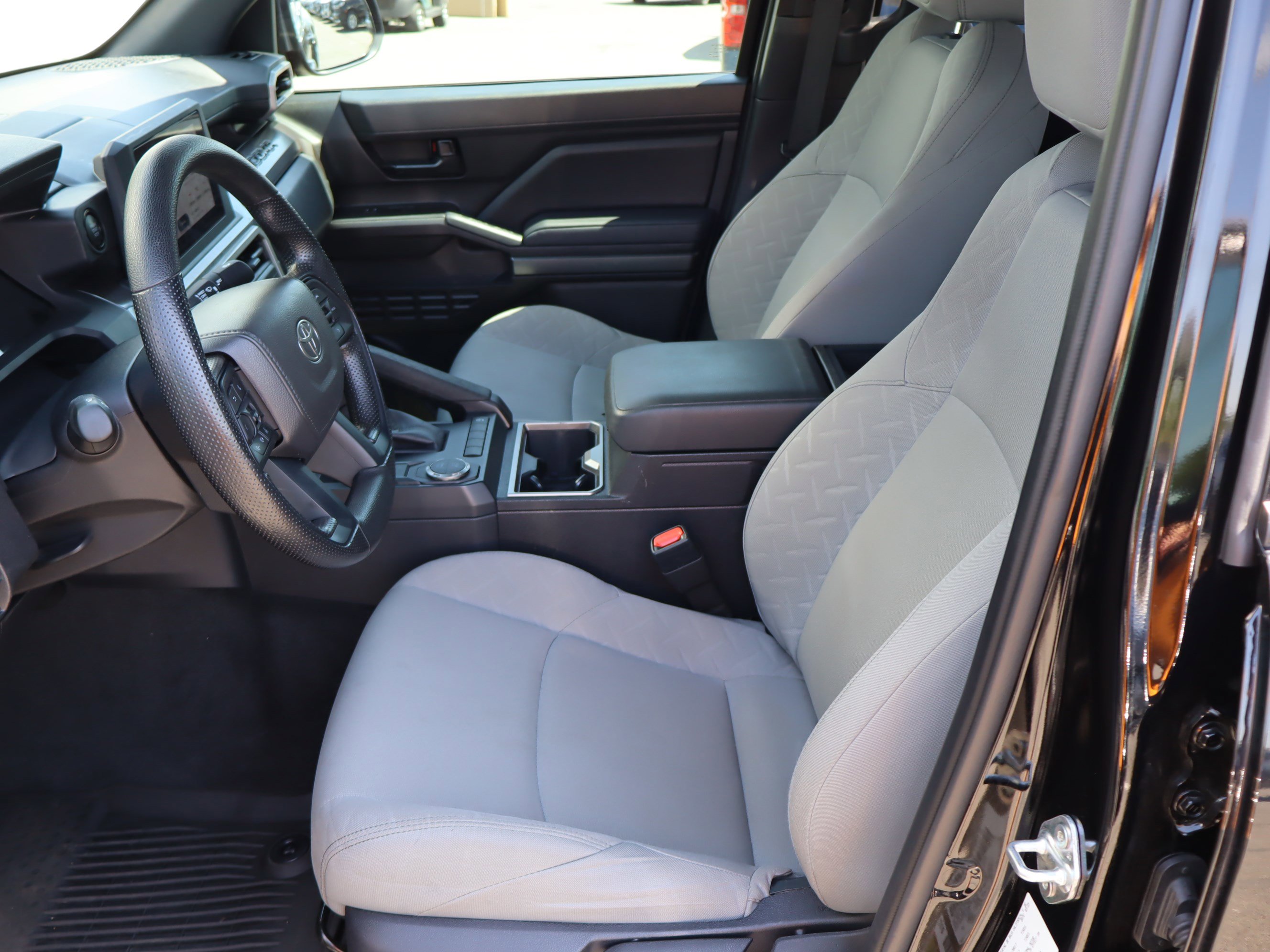 Used 2025 Toyota Tacoma SR5 RWD image 19