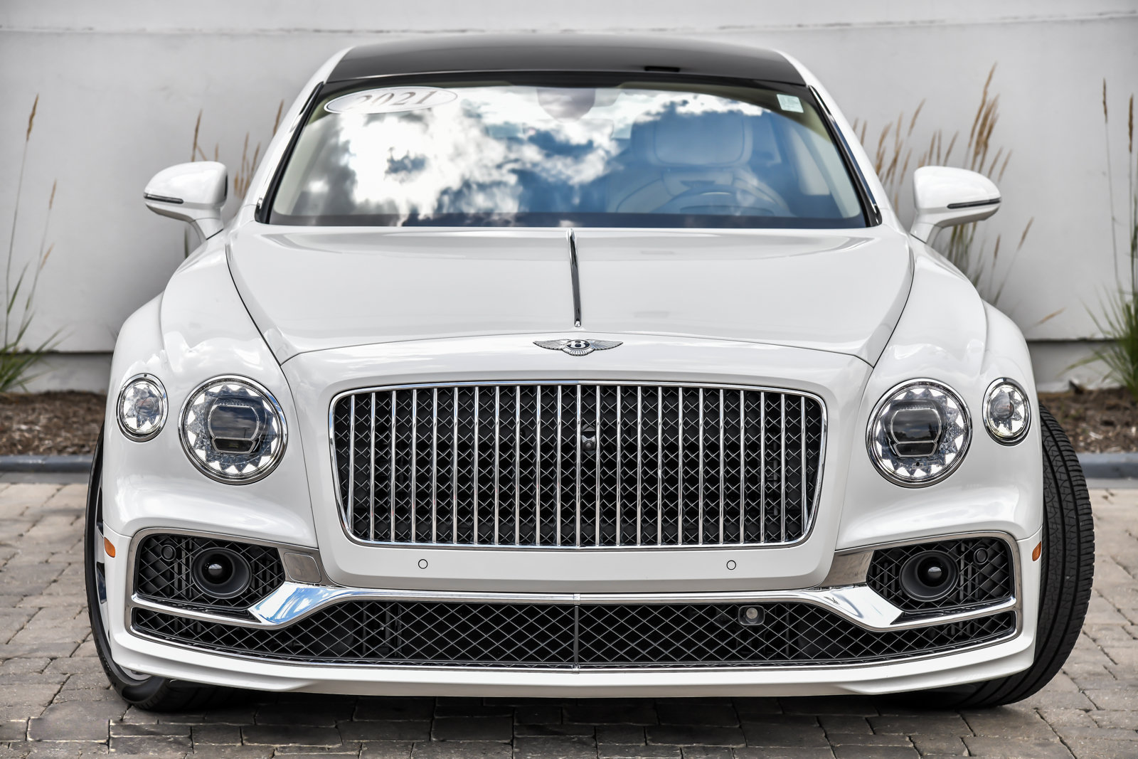 Certified 2021 Bentley Flying Spur V8 AWD/4WD image 2