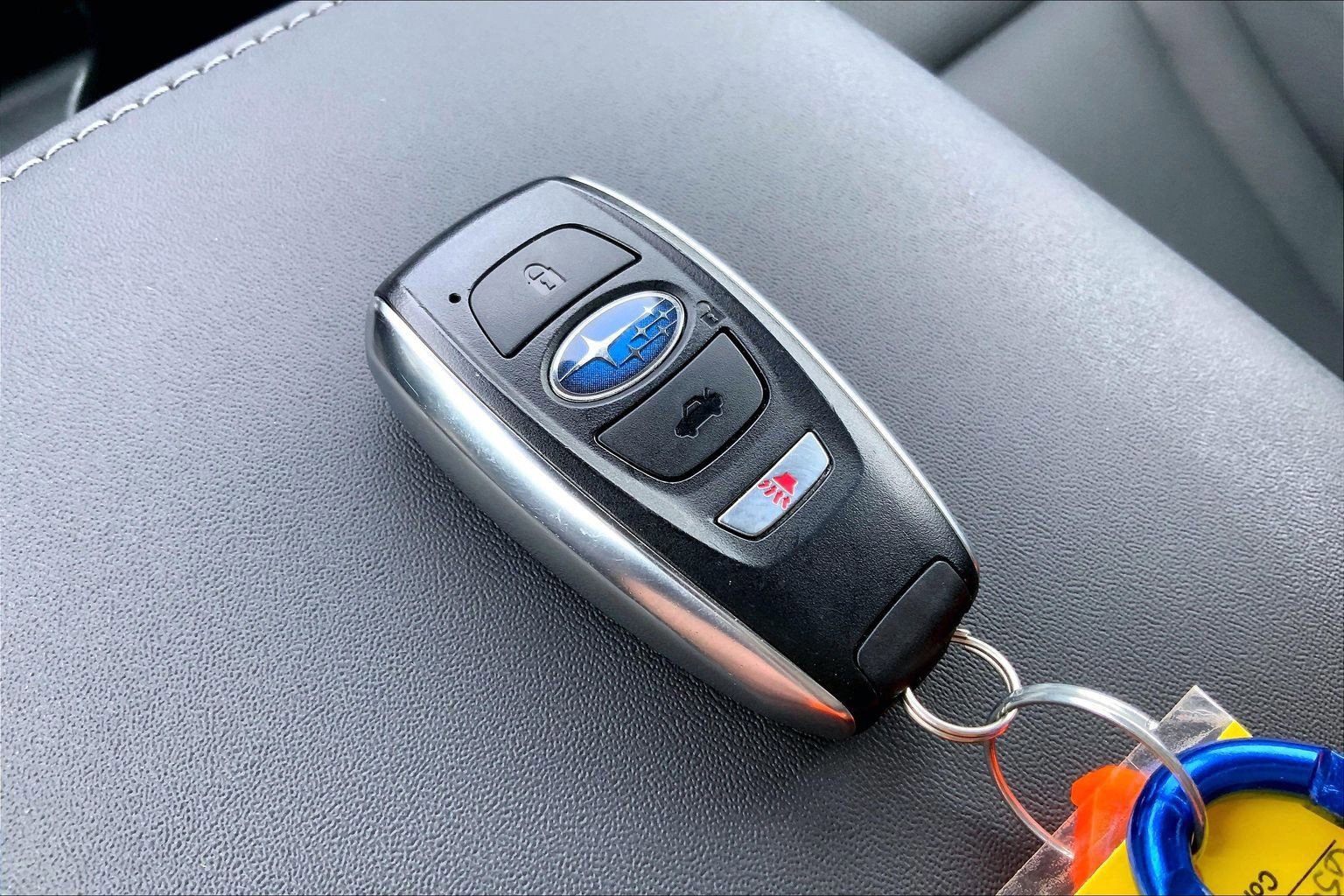 Used 2025 Subaru Outback Touring AWD/4WD image 16
