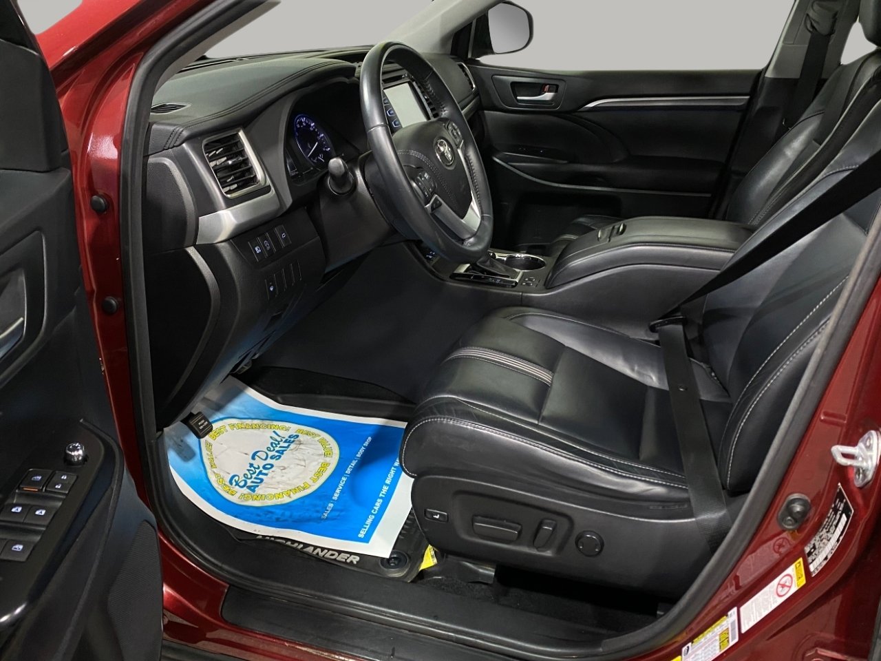 Used 2017 Toyota Highlander SE image 20