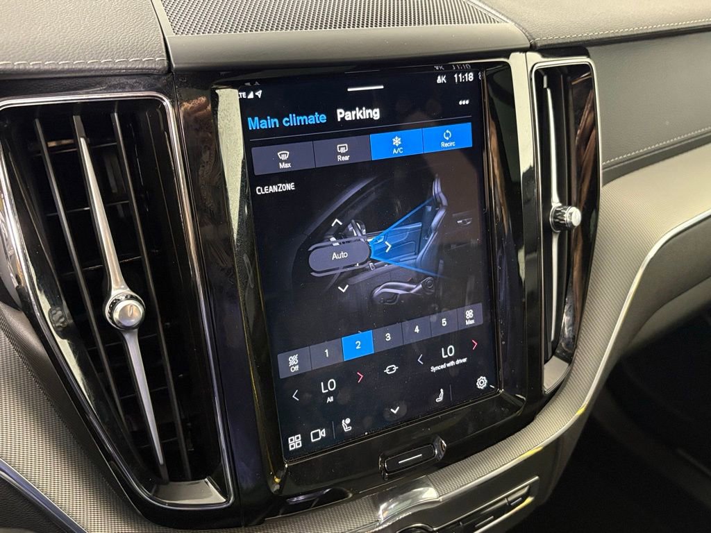 Used 2025 Volvo XC60 T8 Polestar image 25