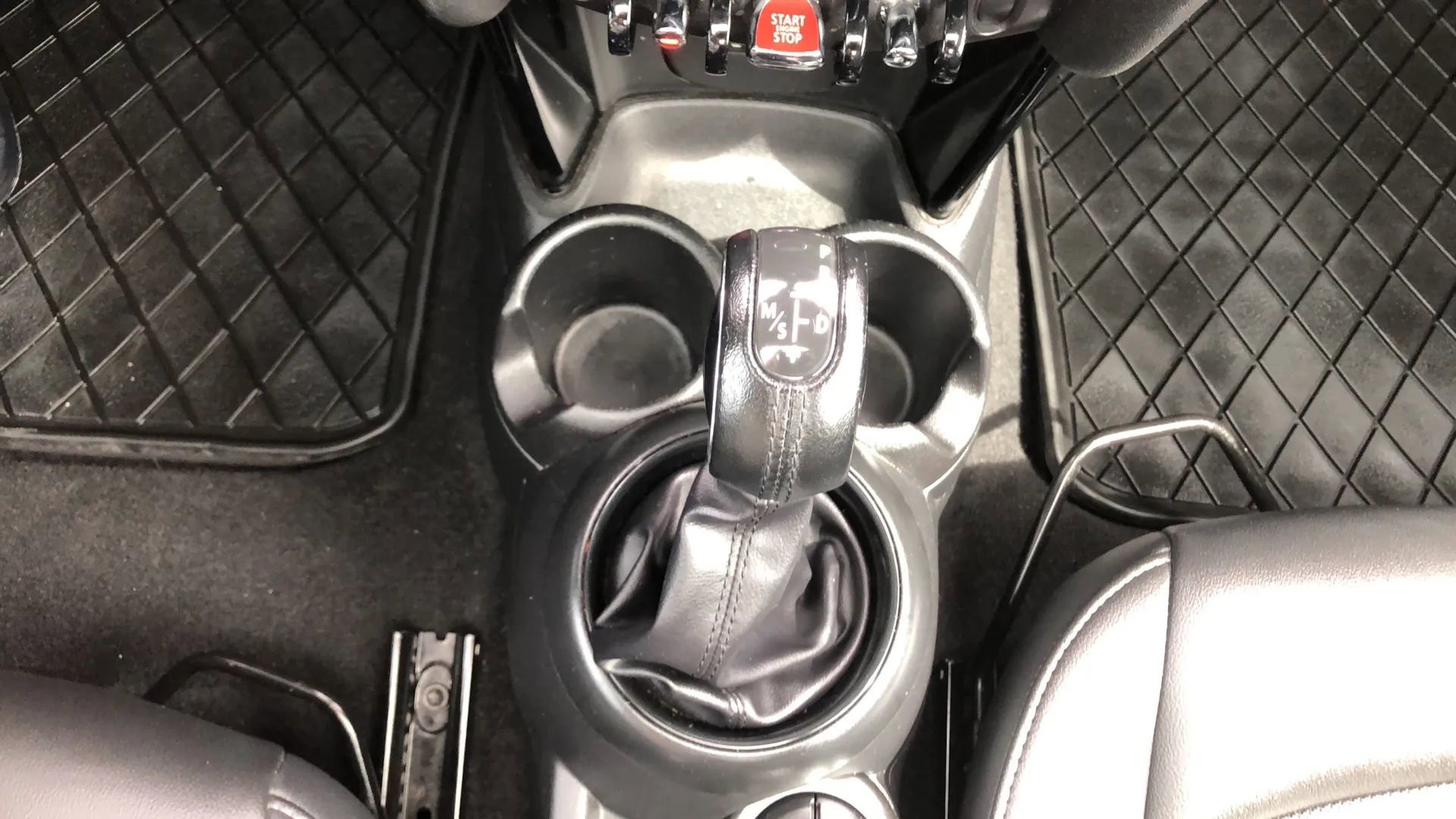 Used 2019 MINI Cooper 2-Door Hardtop image 29