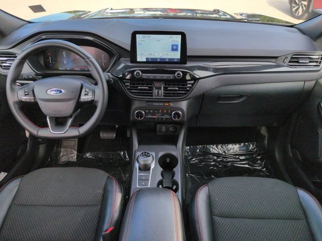 Used 2025 Ford Escape ST-Line Select AWD/4WD image 14