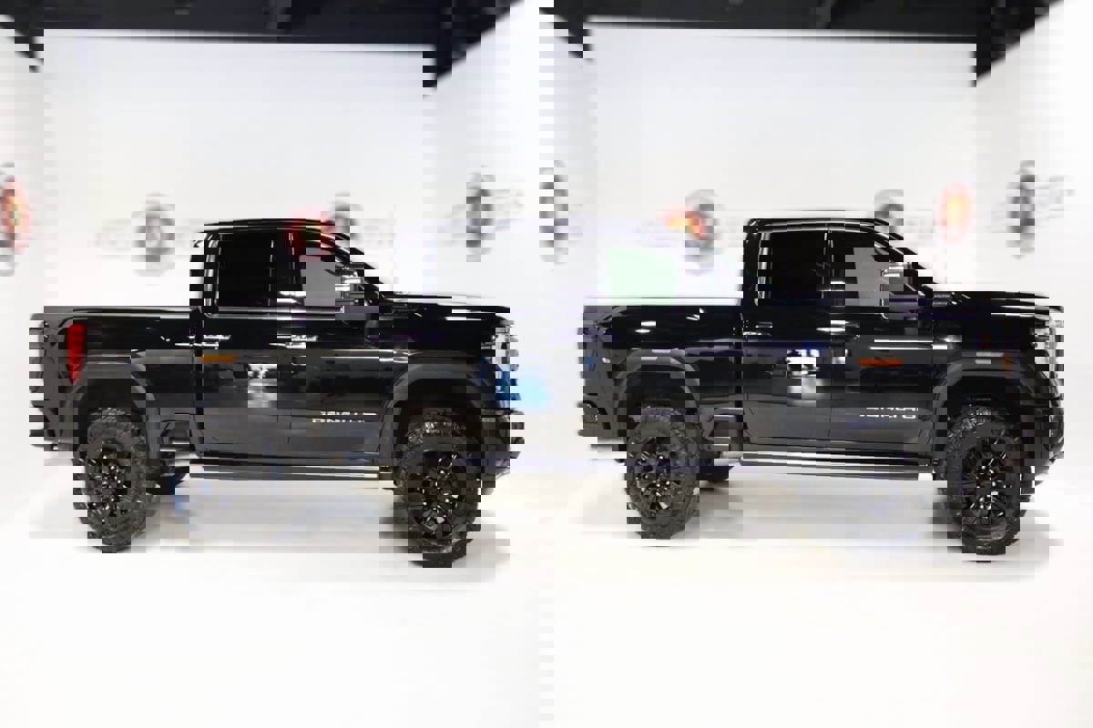 Used 2024 GMC Sierra 3500 Denali Ultimate image 5