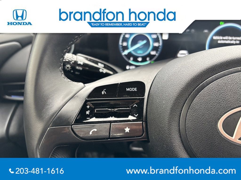 Used 2025 Hyundai Elantra SEL image 14