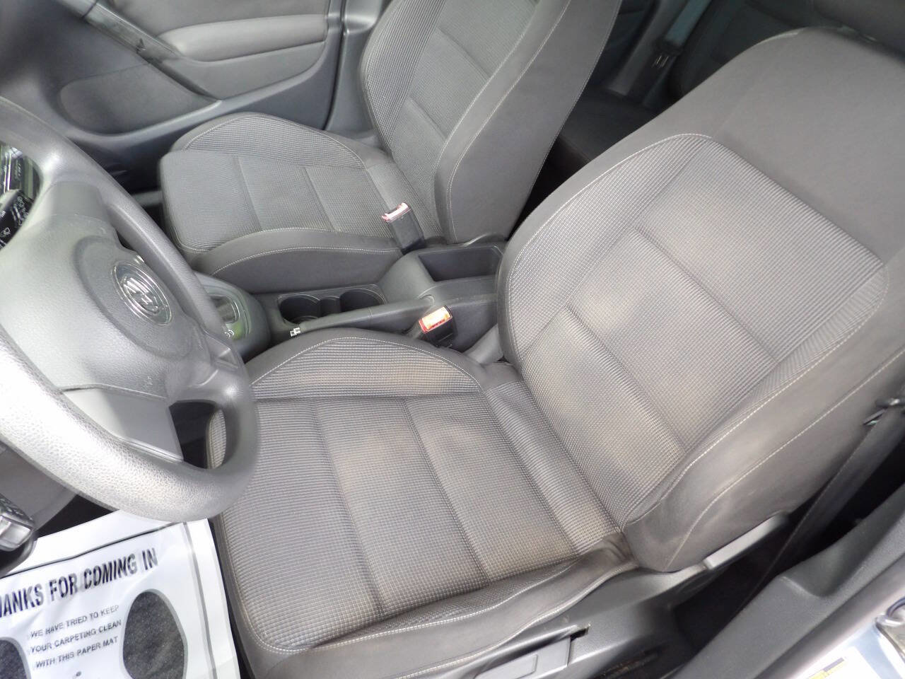 Used 2011 Volkswagen Golf 4-Door image 15