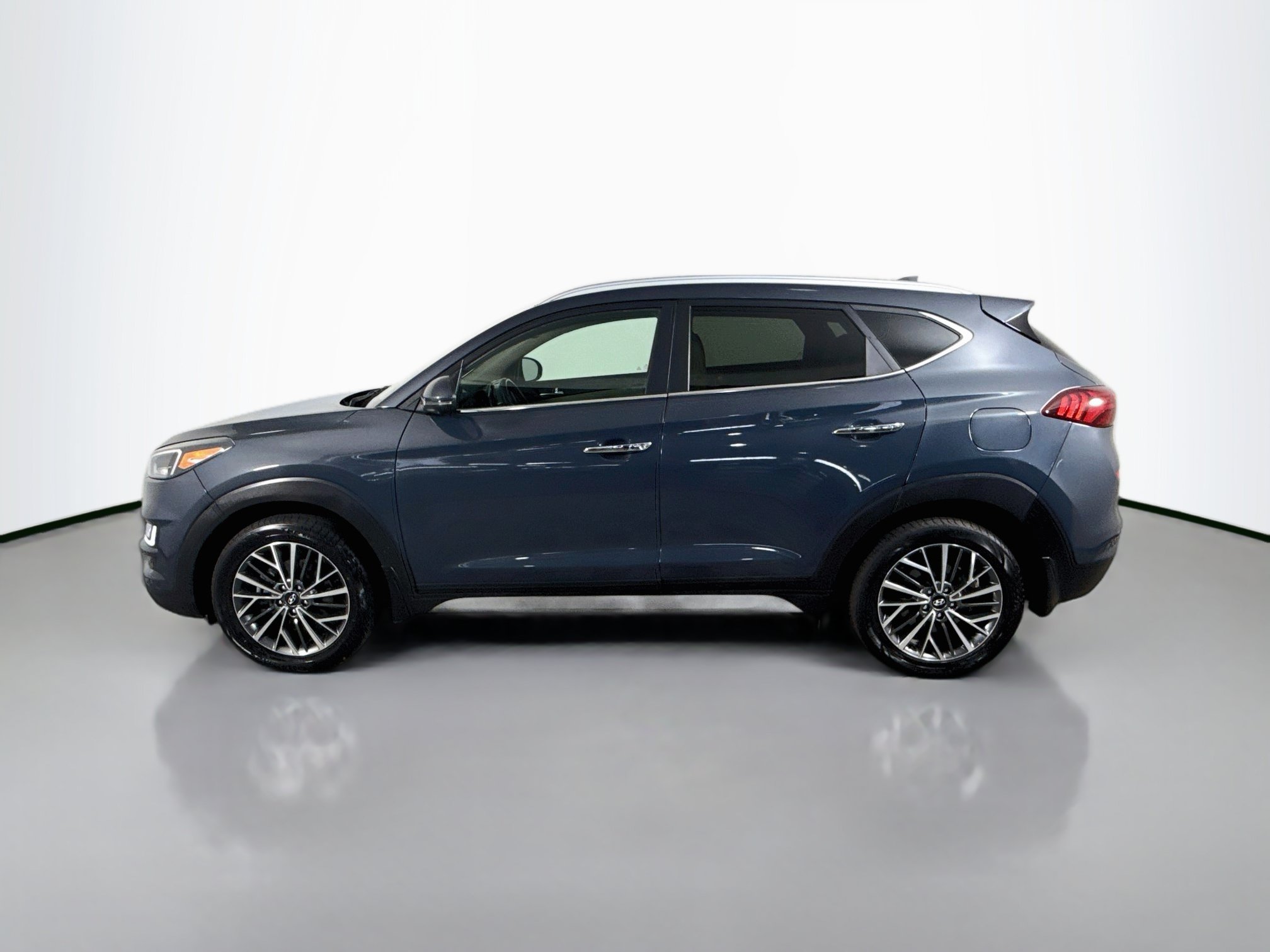 Used 2019 Hyundai Tucson Limited w/ Cargo Package FWD image 6