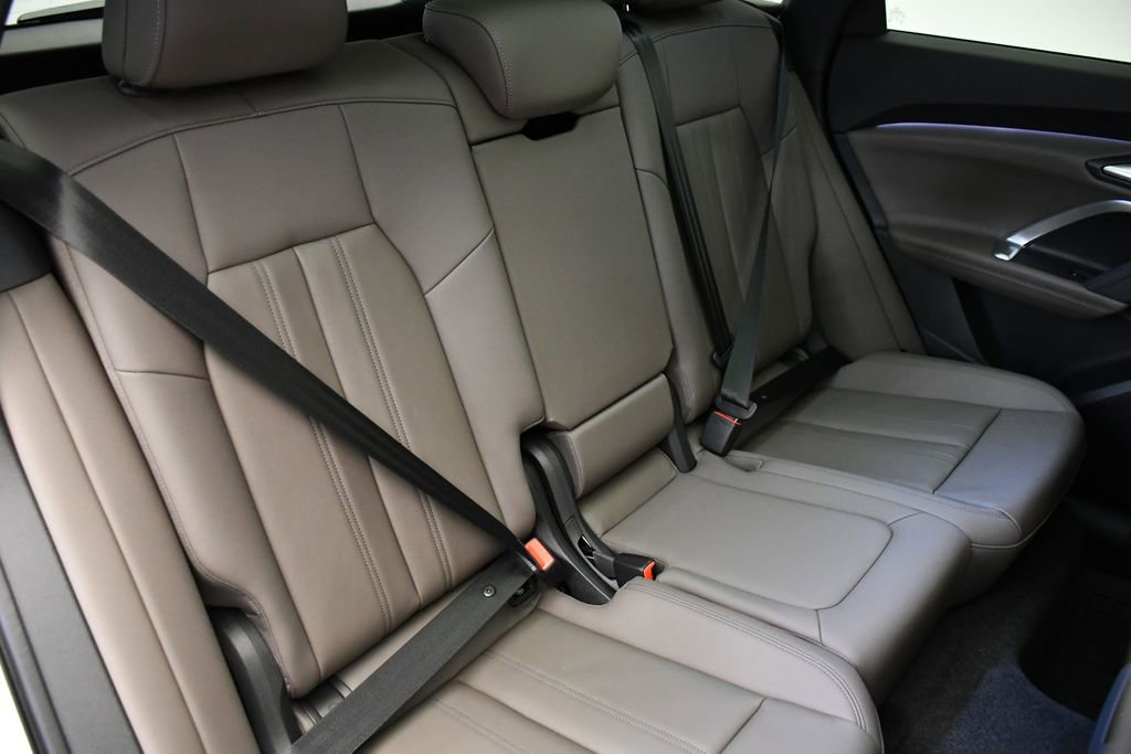 Used 2025 Audi Q5 Premium w/ Convenience Package image 51