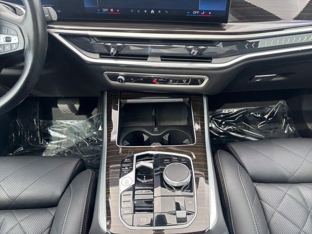 Used 2024 BMW X5 xDrive50e image 17