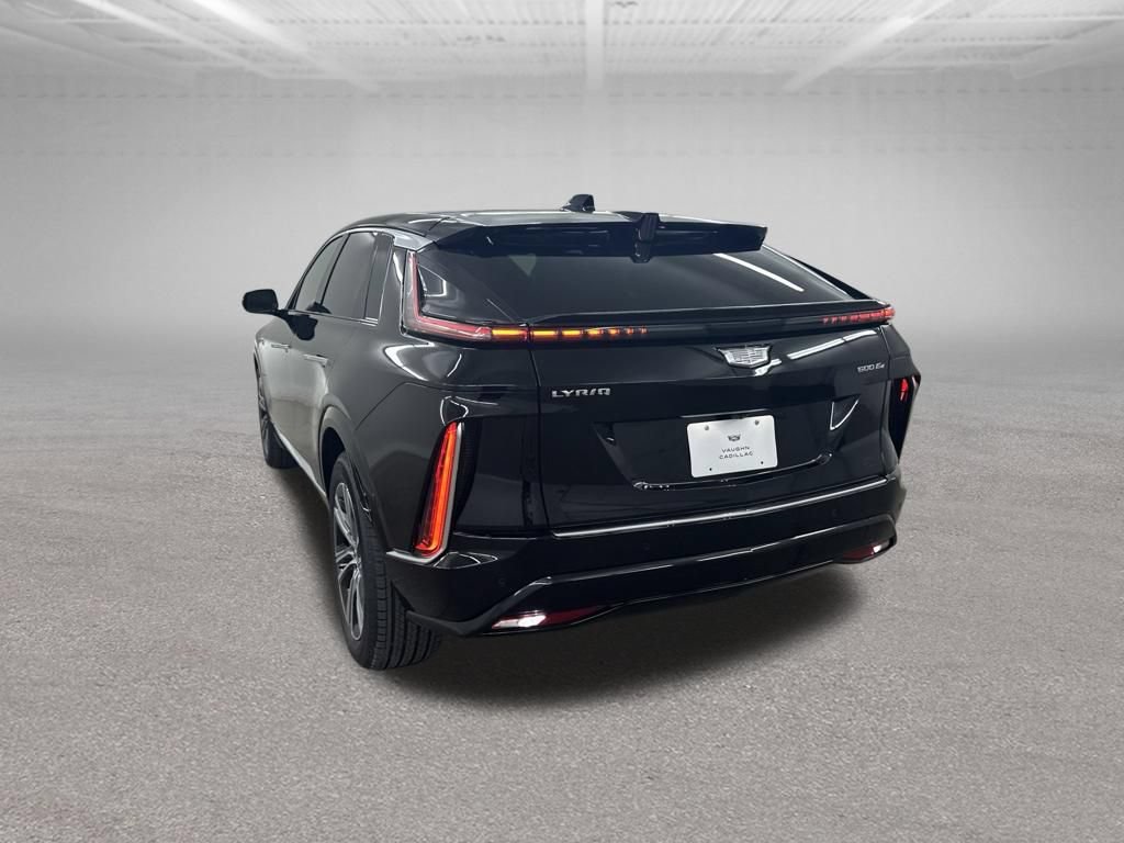 New 2026 Cadillac Lyriq Luxury AWD/4WD image 8