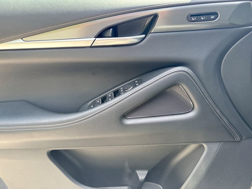 Used 2025 INFINITI QX60 Luxe AWD/4WD image 15