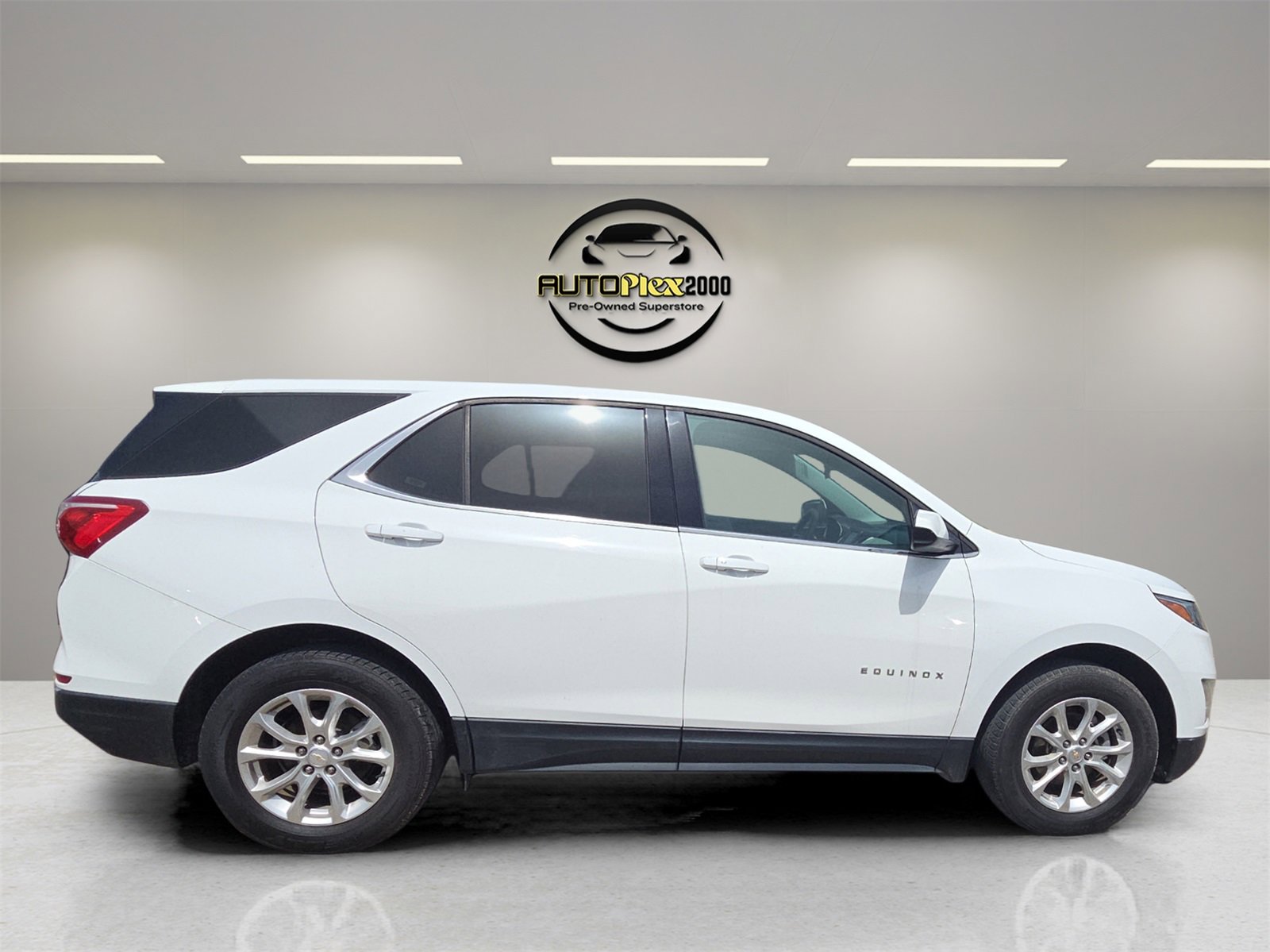 Used 2020 Chevrolet Equinox LT image 3