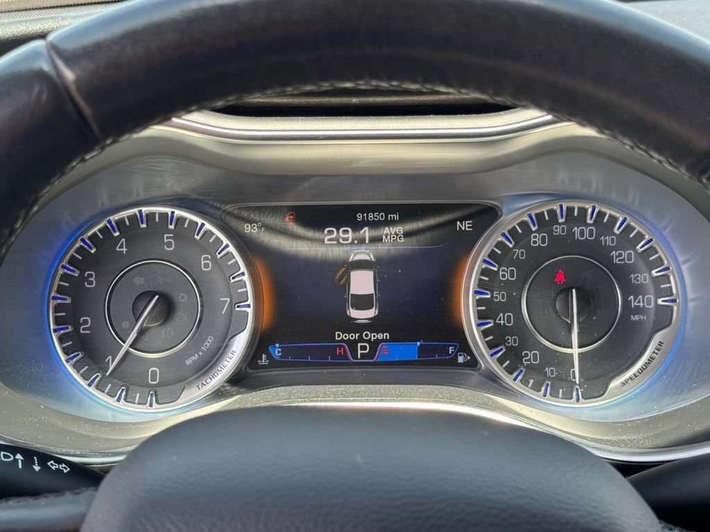 Used 2015 Chrysler 200 C FWD image 19