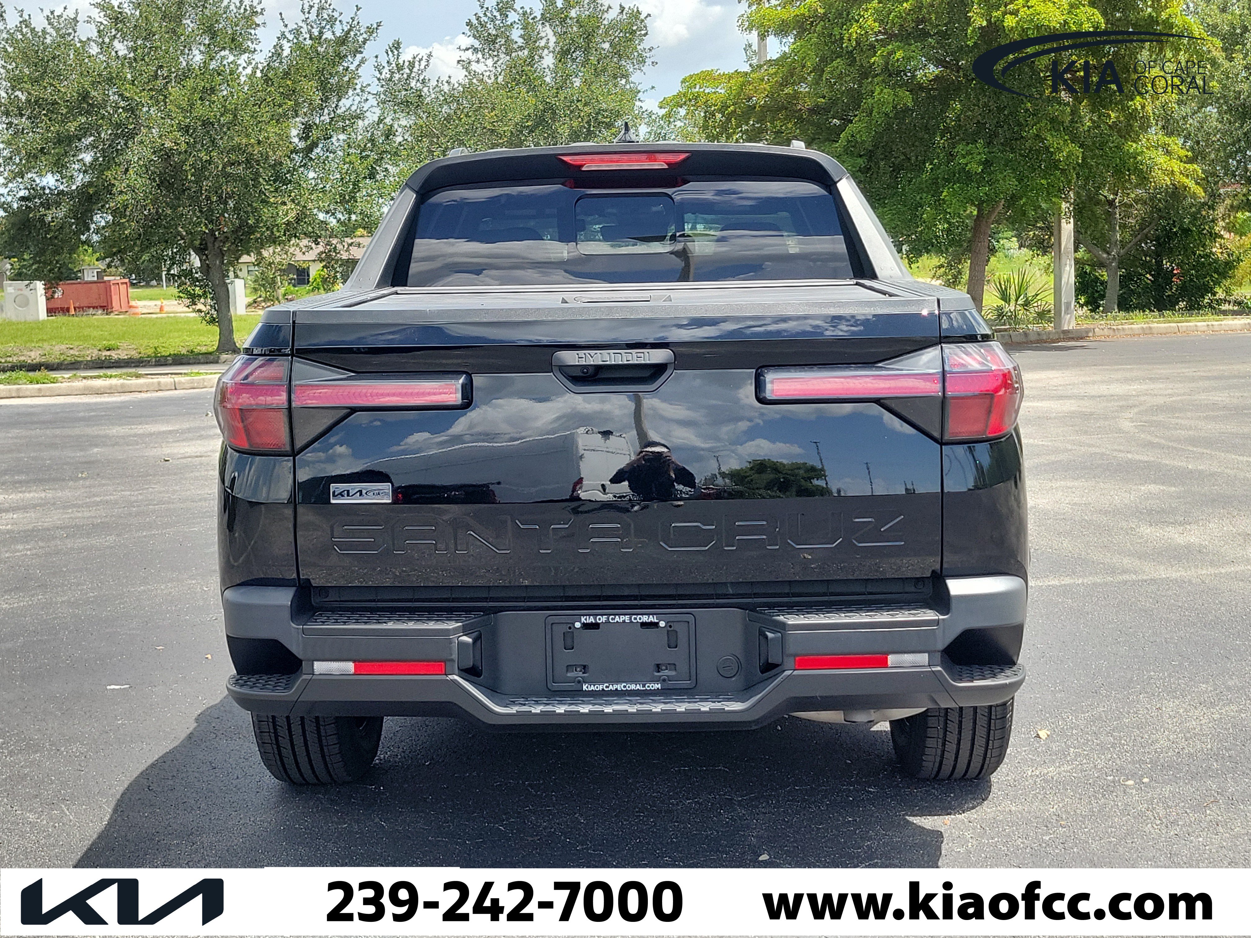 Used 2022 Hyundai Santa Cruz SEL w/ Activity Package FWD image 5