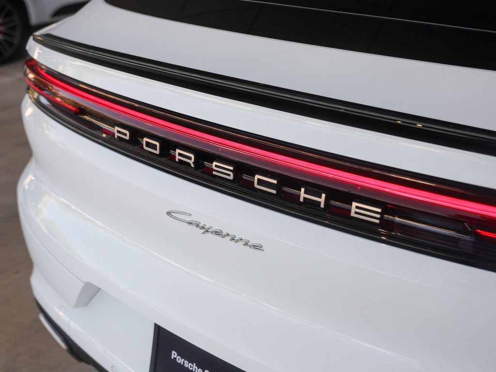 New 2026 Porsche Cayenne Coupe AWD/4WD image 14