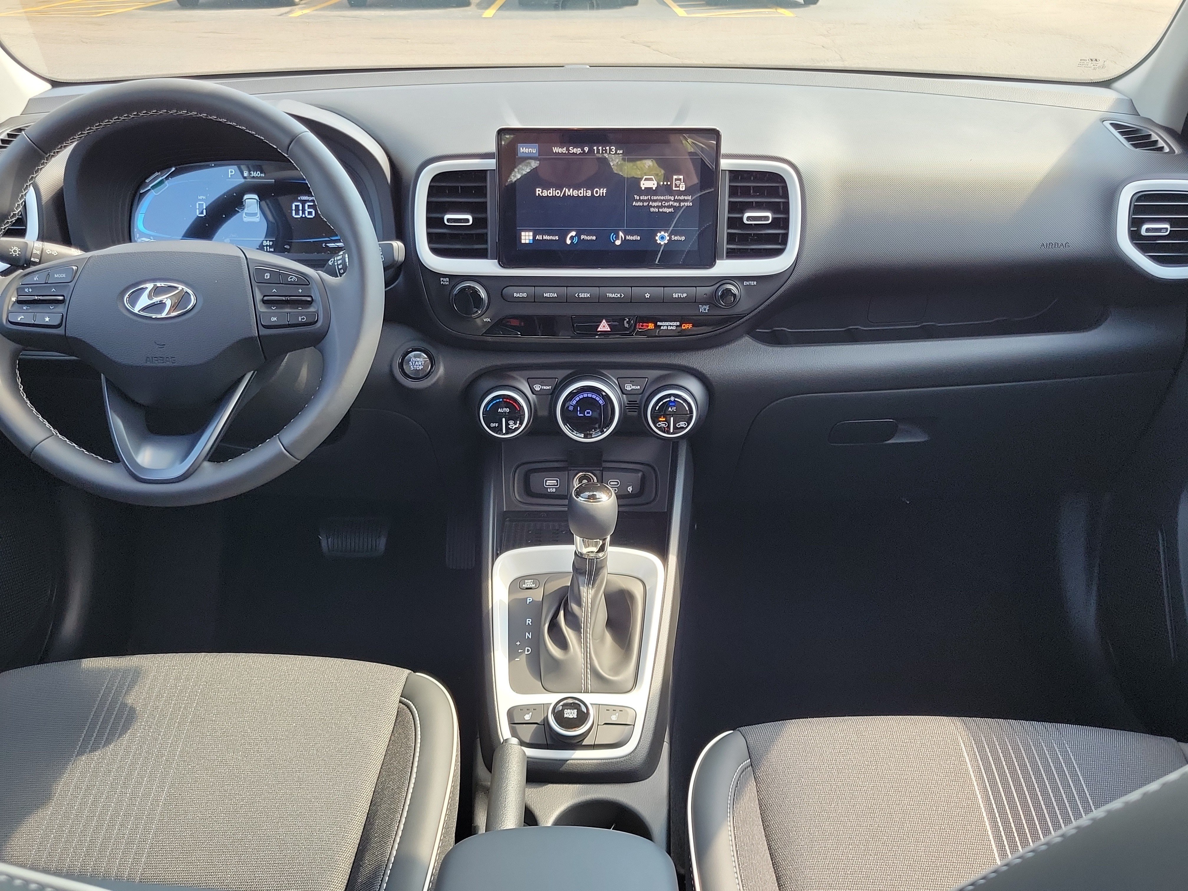 New 2026 Hyundai Venue SEL FWD image 9