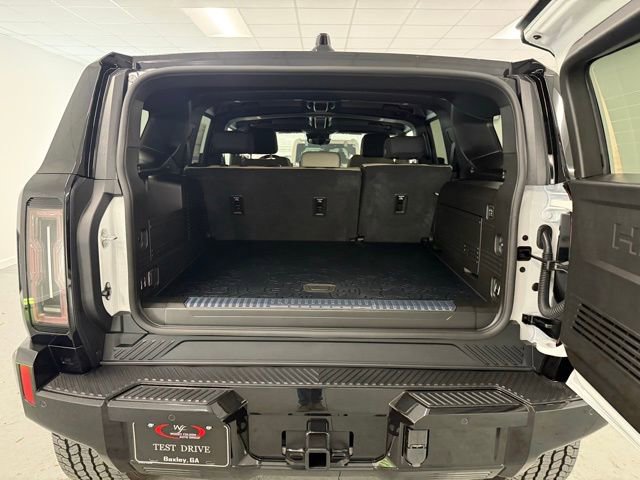 New 2026 GMC Hummer EV SUV image 8