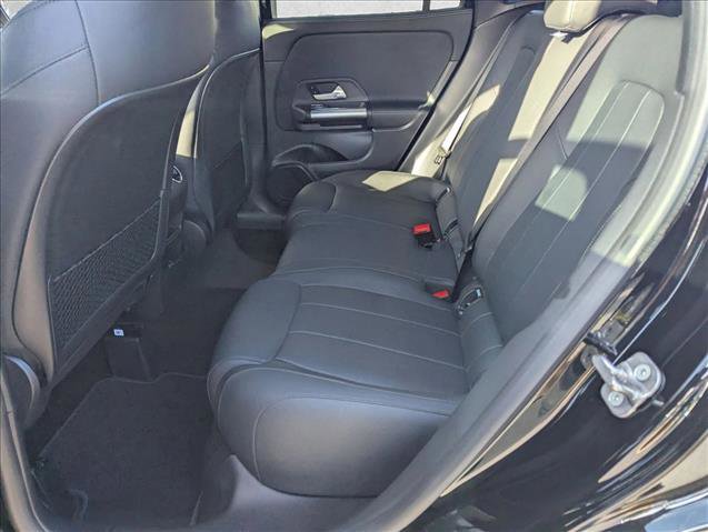 Used 2025 Mercedes-Benz GLA 250 image 13