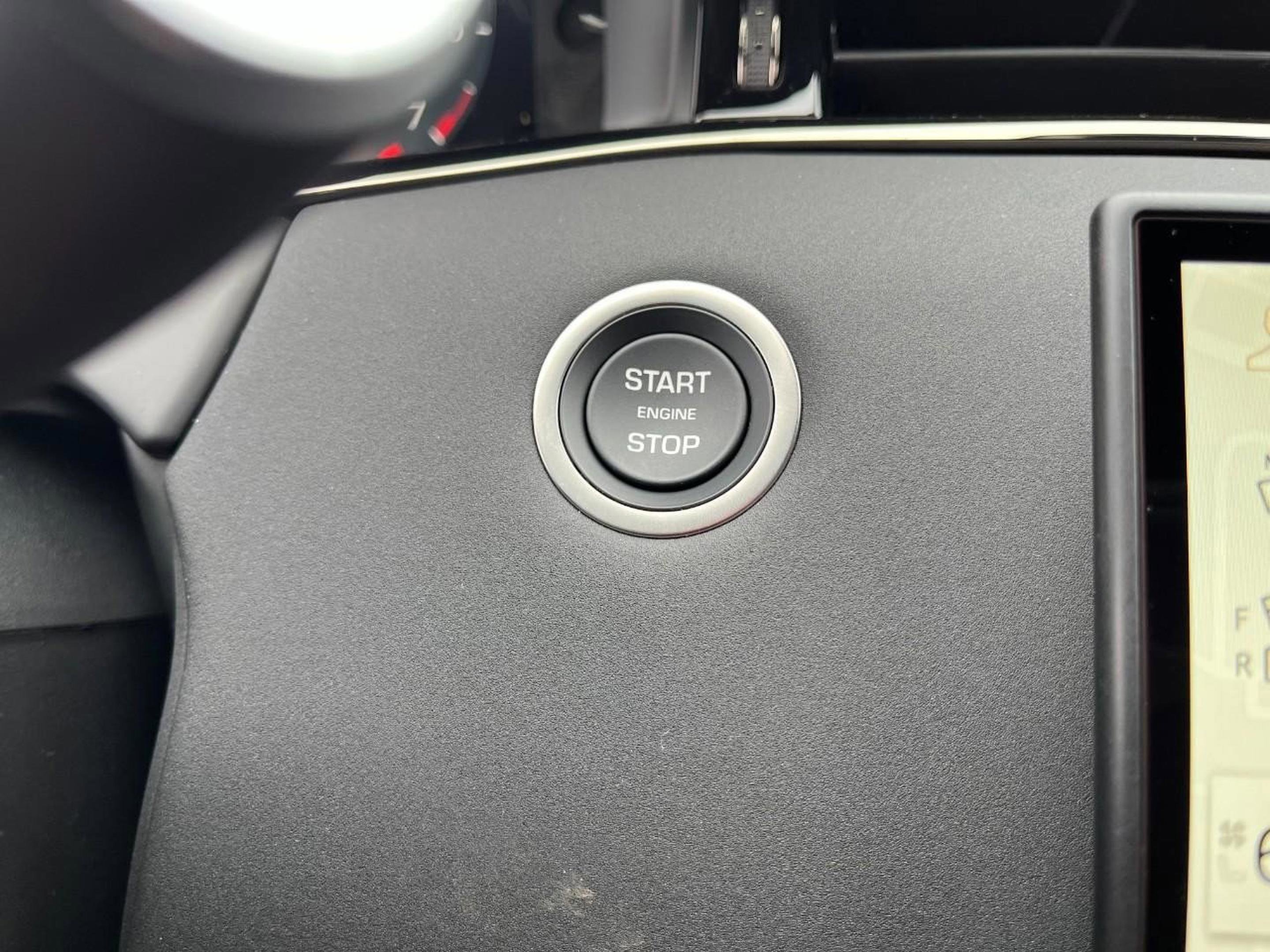 Used 2026 Land Rover Range Rover Evoque S image 29