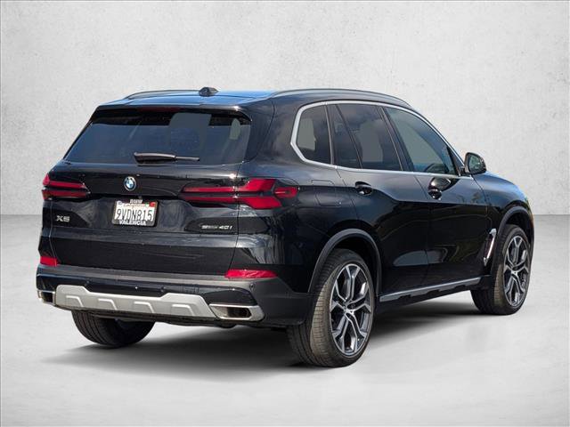 Used 2026 BMW X5 sDrive40i w/ Premium Package image 5