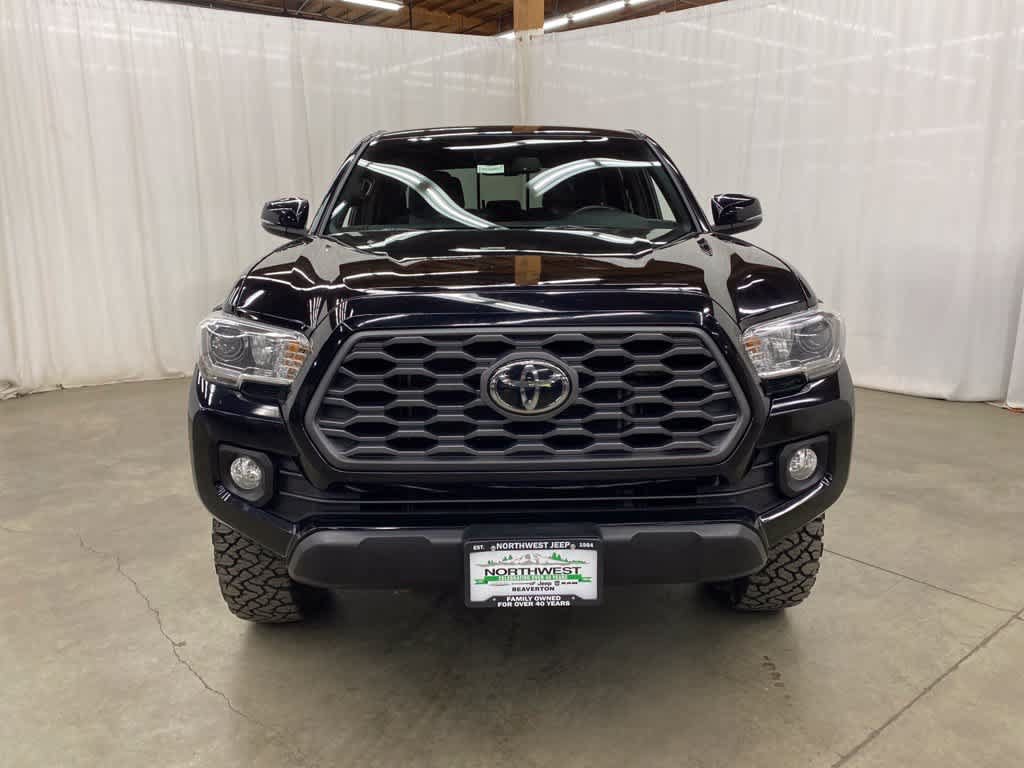 Used 2021 Toyota Tacoma TRD Off-Road w/ Technology Package AWD/4WD image 9