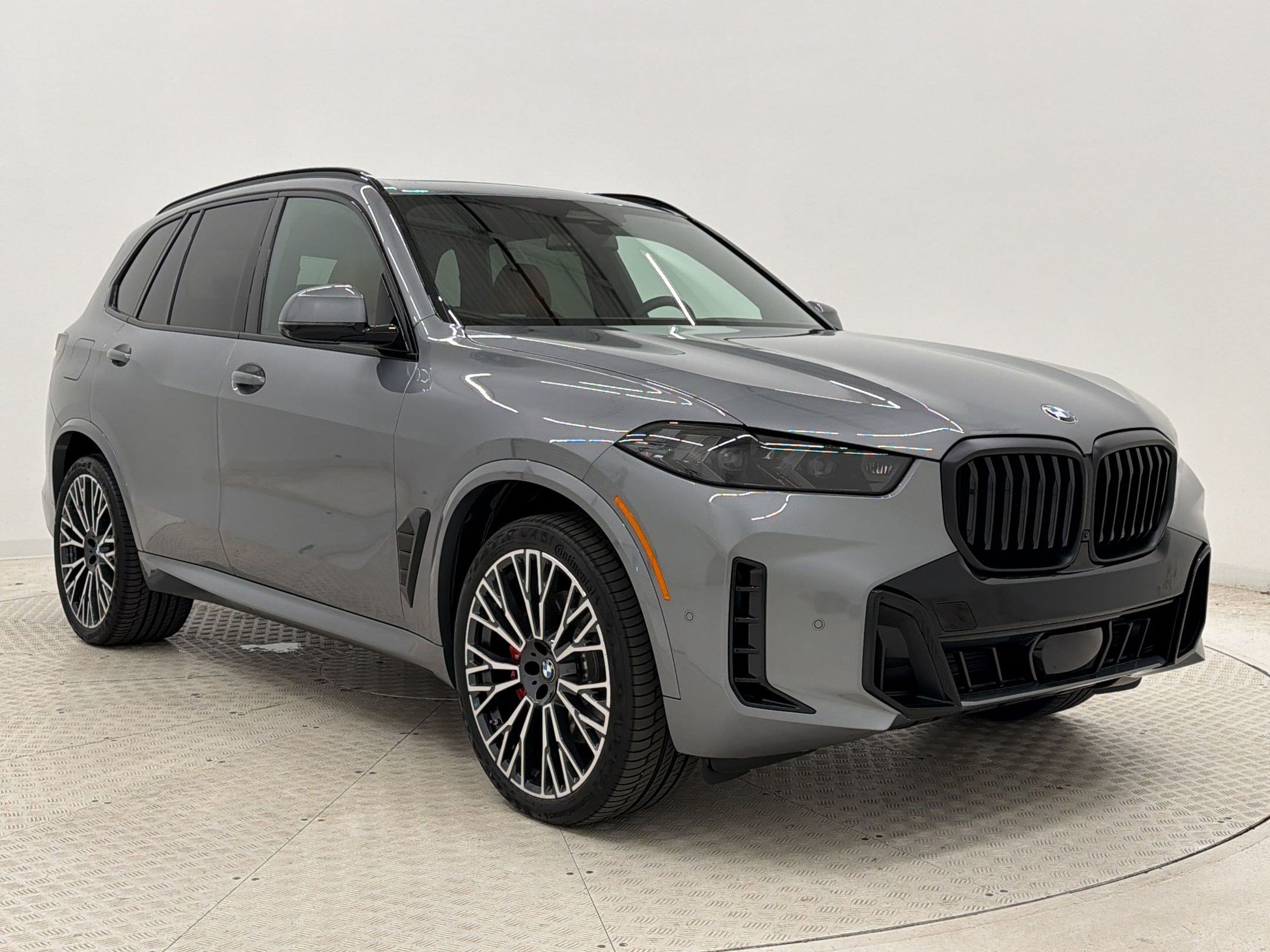 New 2026 BMW X5 xDrive40i w/ M Sport Package AWD/4WD image 7