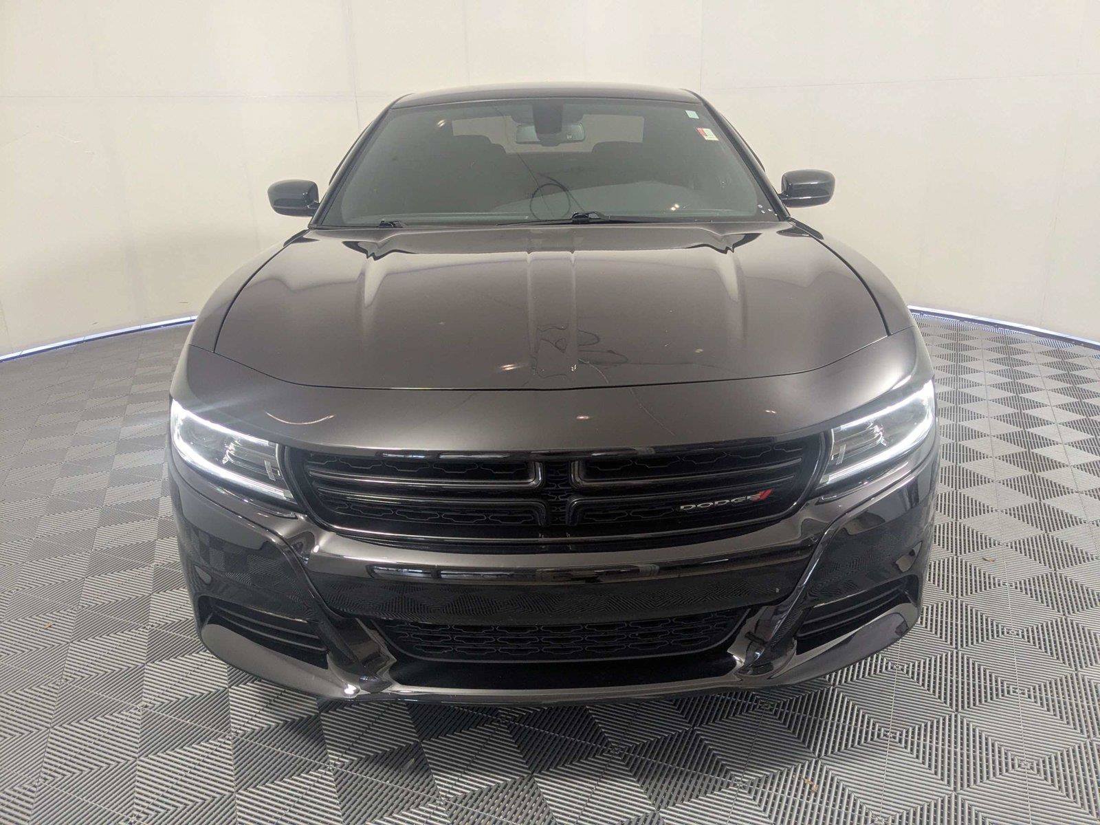 Used 2023 Dodge Charger SXT w/ Blacktop Package AWD/4WD image 2
