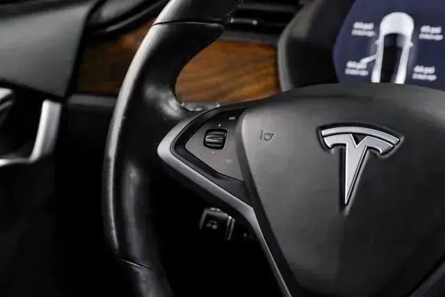 Used 2018 Tesla Model S 75D image 23