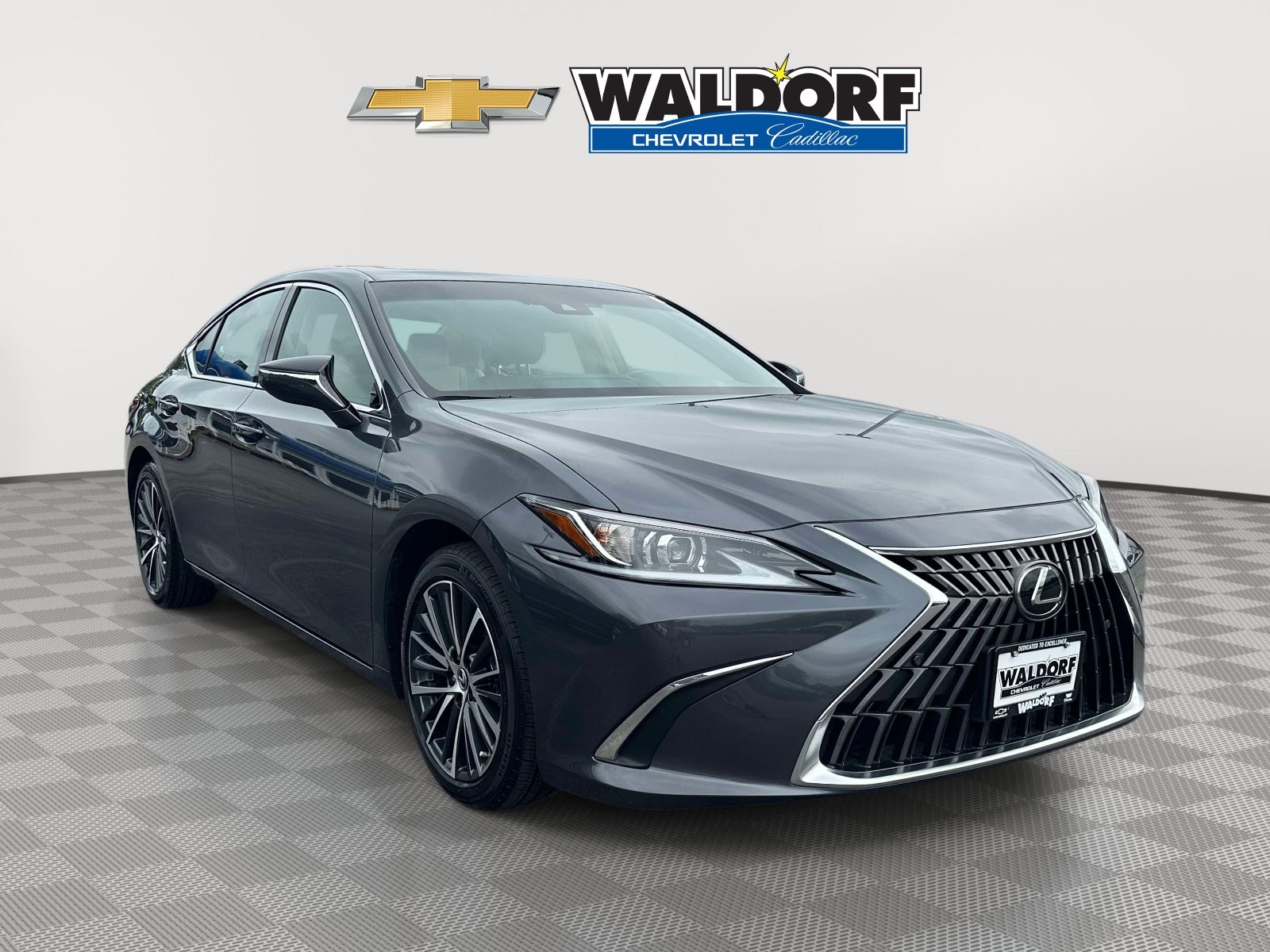 Used 2025 Lexus ES 300h w/ Premium Package FWD image 1