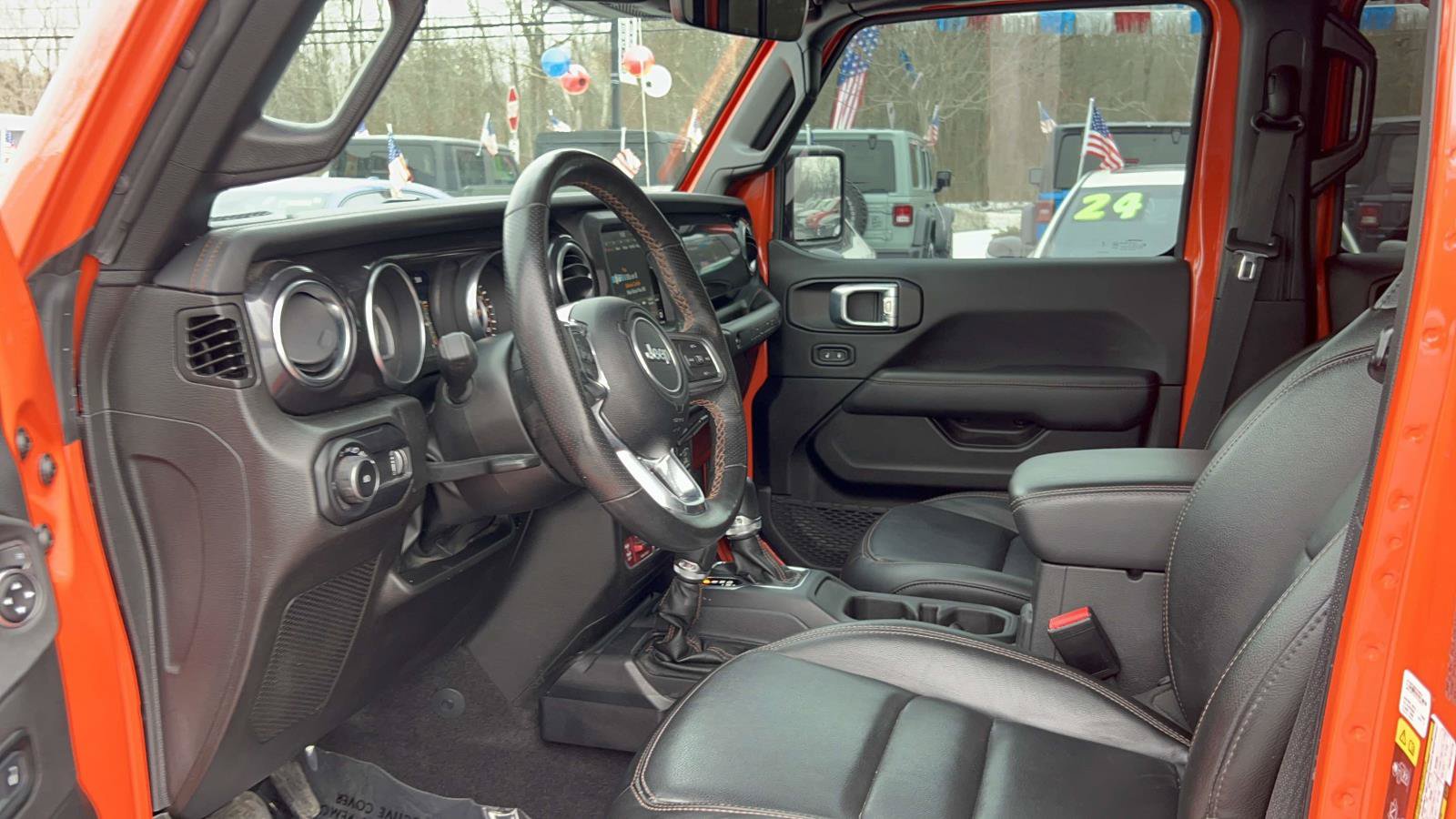 Used 2023 Jeep Wrangler Unlimited Rubicon 392 w/ Trailer Tow Package AWD/4WD image 28