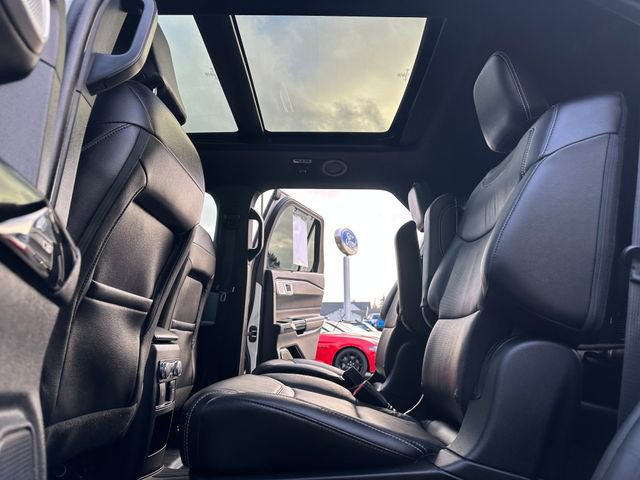 Used 2021 Ford Explorer ST w/ ST Street Pack image 13