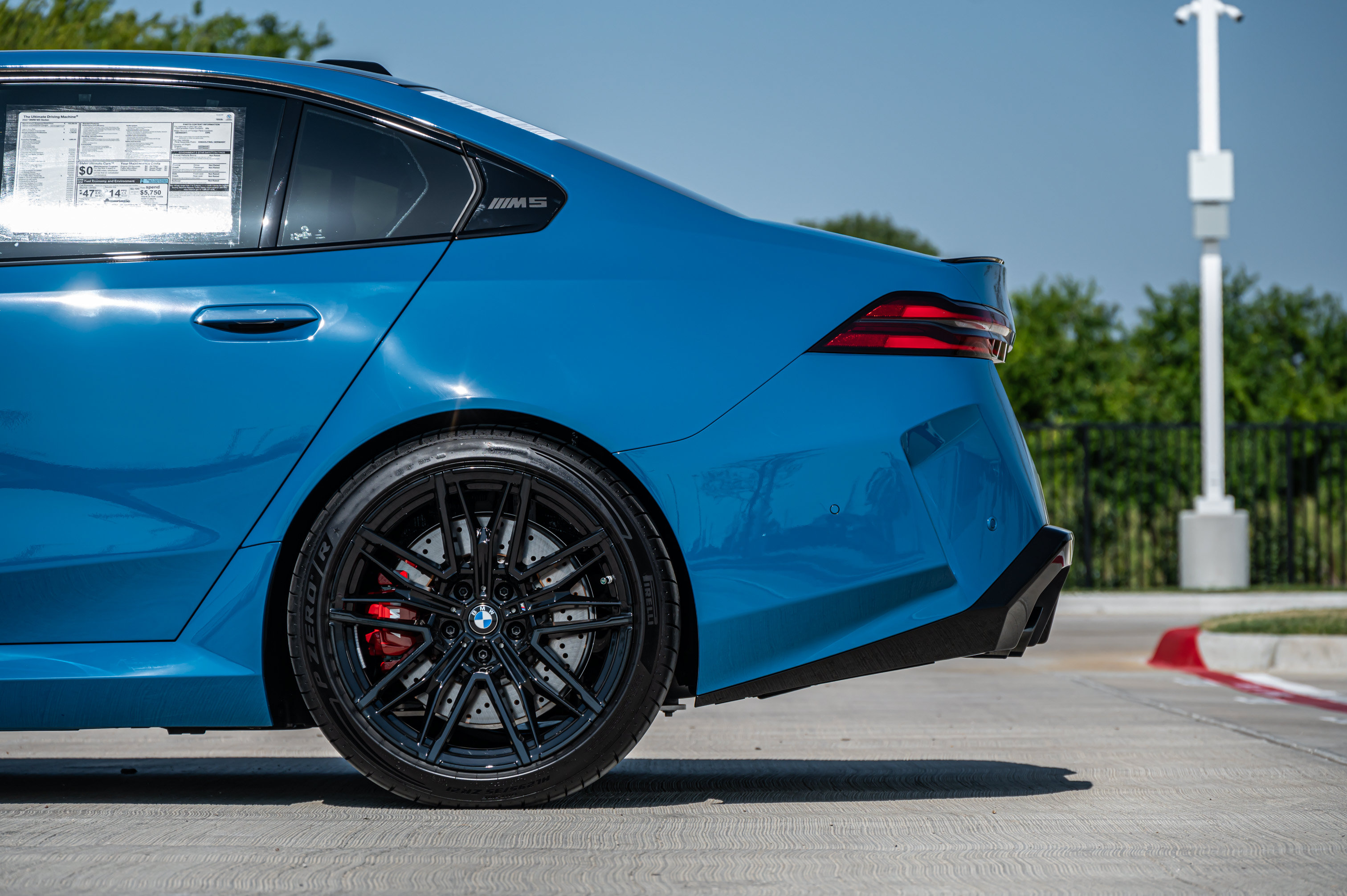 New 2027 BMW M5 w/ Executive Package AWD/4WD image 33
