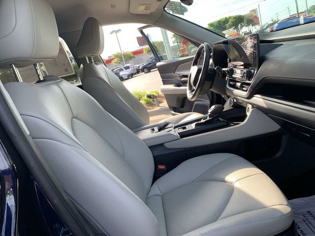 Certified 2024 Toyota Grand Highlander AWD image 14